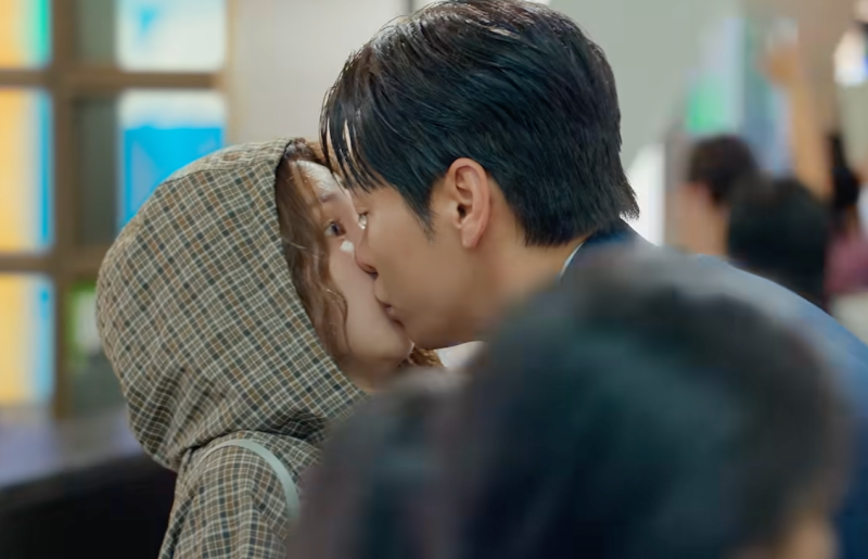ハートにチャージして キスシーン